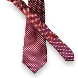 Ventura Tom James Handmade in USA 100% Silk Purple Tie